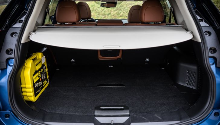 [VIDEO] Prova su strada Nissan X-Trail 2017 – il SUV 7 posti con 4x4i - Foto 20 di 42