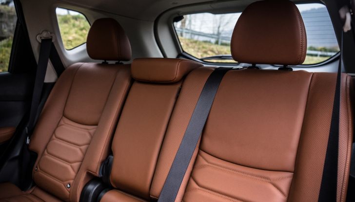 [VIDEO] Prova su strada Nissan X-Trail 2017 – il SUV 7 posti con 4x4i - Foto 22 di 42