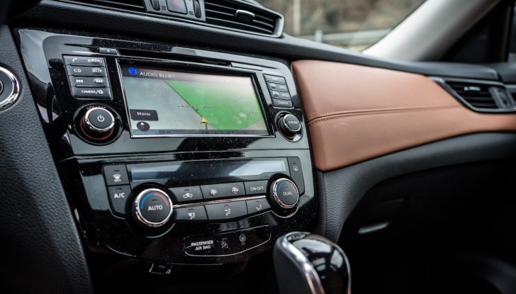[VIDEO] Prova su strada Nissan X-Trail 2017 – il SUV 7 posti con 4x4i - Foto 26 di 42