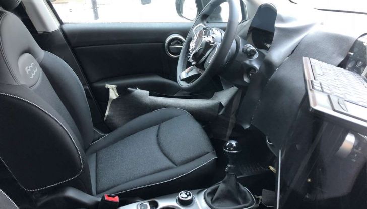 Fiat 500X Facelift 2019 prime prove su strada - Foto 10 di 32