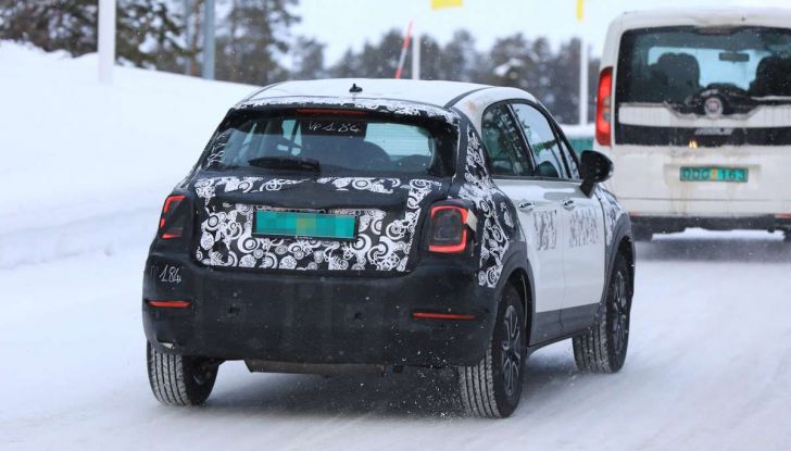 Fiat 500X Facelift 2019 prime prove su strada - Foto 25 di 32