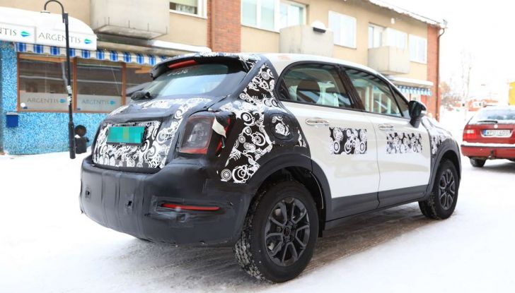 Fiat 500X Facelift 2019 prime prove su strada - Foto 20 di 32