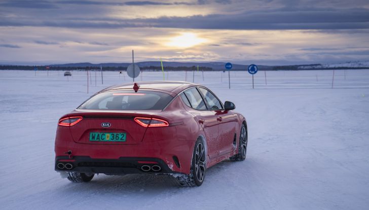 Kia Stinger 2018: prova su strada della GT Made in Korea - Foto 18 di 19