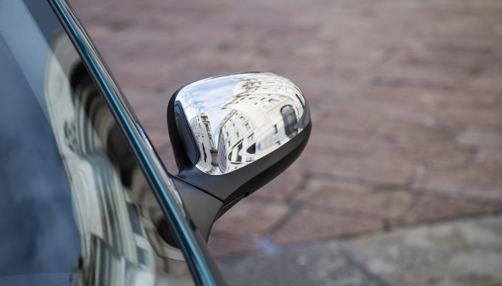 Nuova Lancia Ypsilon 2018: arrivano Elefantino Blu, Gold e Platinum - Foto 13 di 33