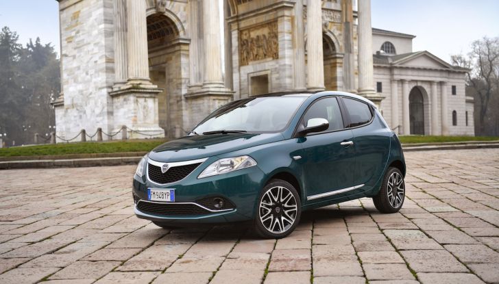 Nuova Lancia Ypsilon 2018: arrivano Elefantino Blu, Gold e Platinum - Foto 19 di 33