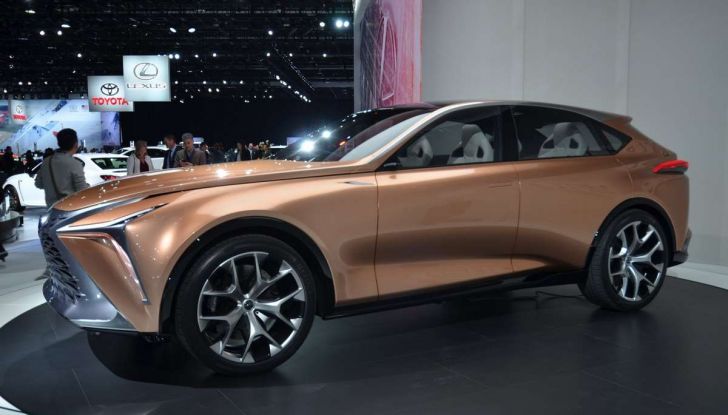 Lexus LF-1 Limitless Concept - Foto 6 di 12