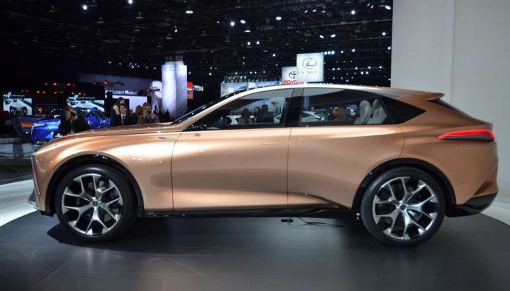 Lexus LF-1 Limitless Concept - Foto 8 di 12