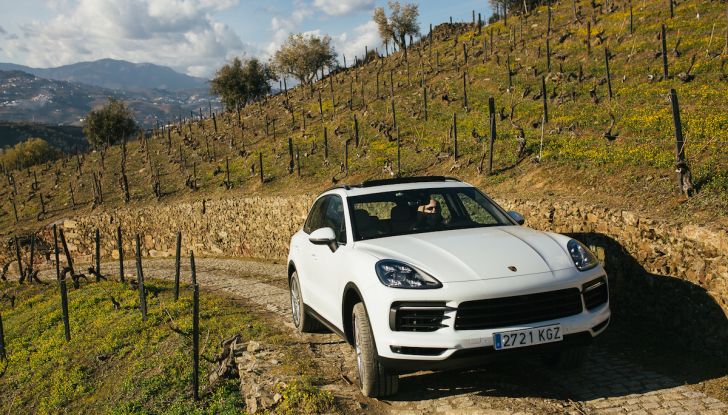 Porsche Cayenne 2018, prova su strada: la terza generazione allo stato dell’arte - Foto 4 di 44