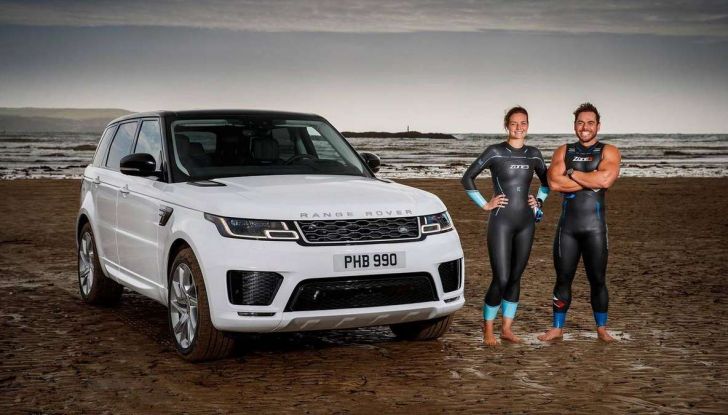 Range Rover Sport PHEV, il SUV ibrido plug-in scala la Porta del Cielo - Foto 3 di 9