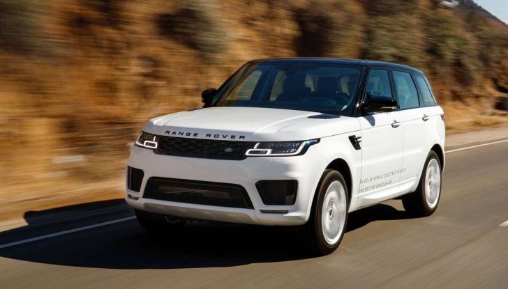 Range Rover Sport PHEV, il SUV ibrido plug-in scala la Porta del Cielo - Foto 8 di 9