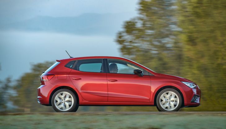 Nuova SEAT Ibiza 2018 a Metano, prova su strada del TGI da 90CV - Foto 11 di 44