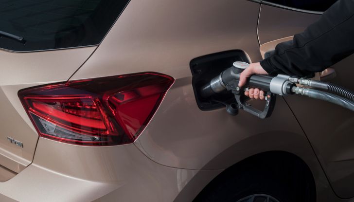 Nuova SEAT Ibiza 2018 a Metano, prova su strada del TGI da 90CV - Foto 28 di 44