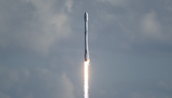 Tesla Roadster dopo 2 anni è ora vicina a Marte - Foto 10 di 14