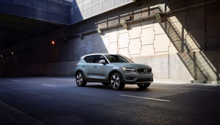 Volvo XC40 2018, prova su strada del SUV compatto svedese - Foto 28 di 51