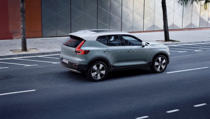 Volvo XC40 2018, prova su strada del SUV compatto svedese - Foto 29 di 51