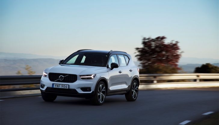 Volvo XC40 2018, prova su strada del SUV compatto svedese - Foto 41 di 51