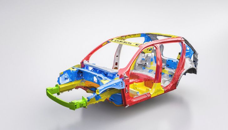 Volvo XC40 2018, prova su strada del SUV compatto svedese - Foto 14 di 51