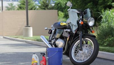 Lavaggio moto, gli errori da evitare