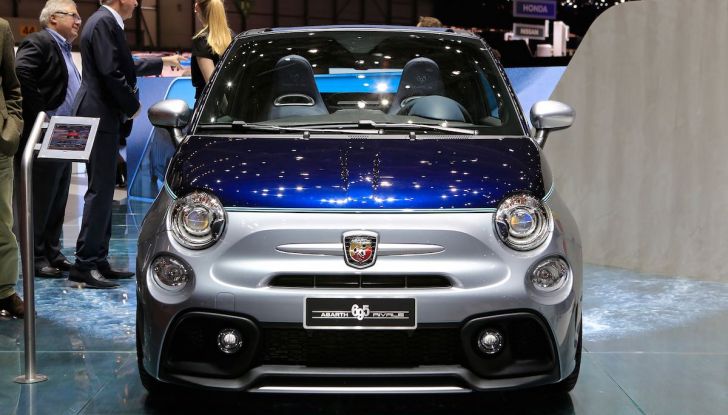 Abarth 695 Rivale, serie speciale dedicata a Riva - Foto 3 di 9