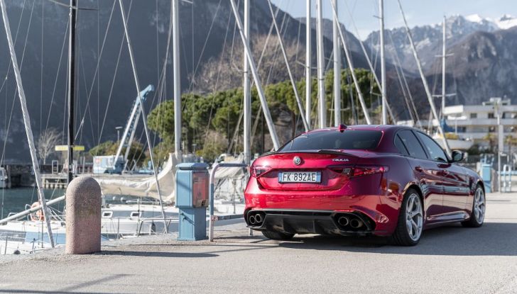 Prova su strada Alfa Romeo Giulia Quadrifoglio, la macchina perfetta! - Foto 43 di 48