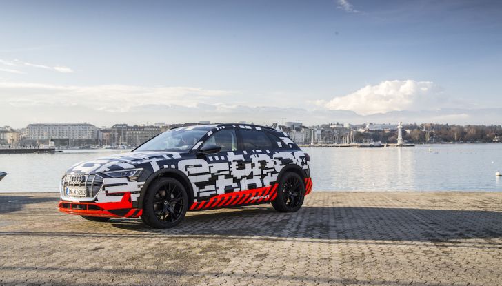 Audi e-tron, il SUV elettrico si prenota online - Foto 3 di 31