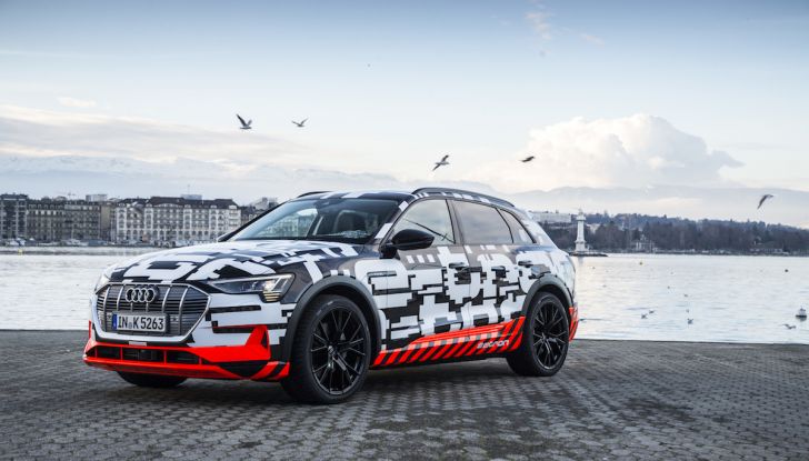 Audi e-tron, il SUV elettrico si prenota online - Foto 1 di 31