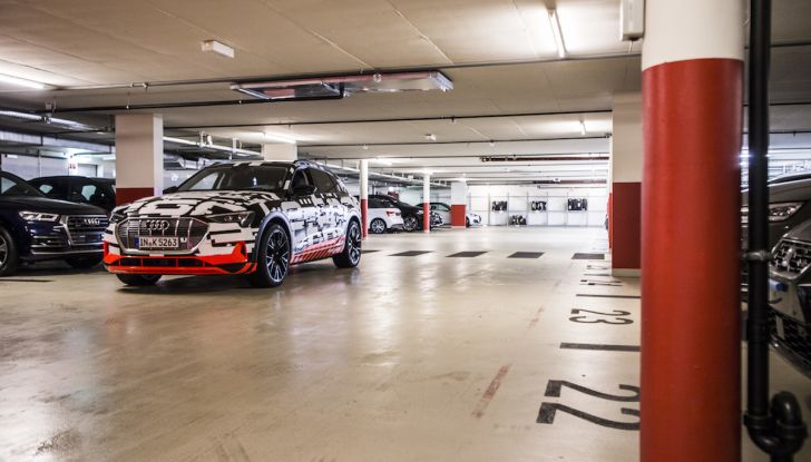 Audi e-tron, il SUV elettrico si prenota online - Foto 14 di 31