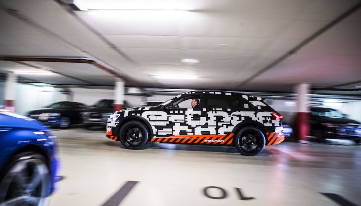 Audi e-tron, il SUV elettrico si prenota online - Foto 15 di 31