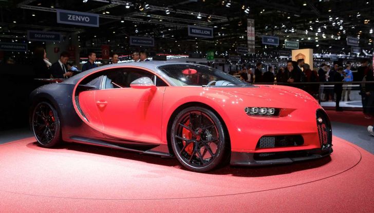 Bugatti Chiron Sport, la pista è il suo mestiere - Foto 1 di 20
