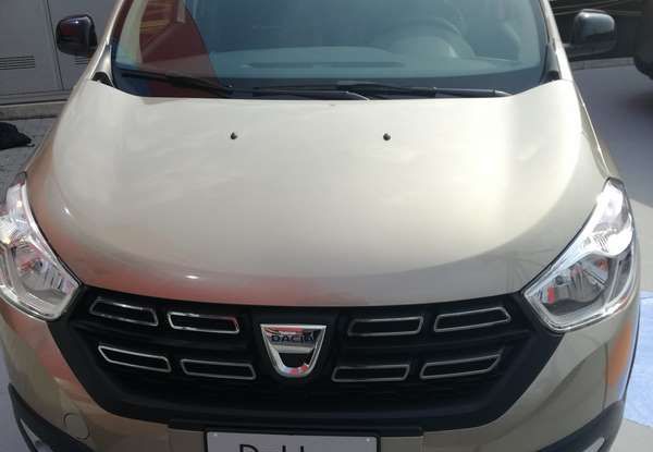 Dacia WOW, la serie speciale su Sandero, Lodgy e Dokker - Foto 8 di 10