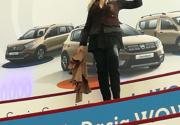 Dacia WOW, la serie speciale su Sandero, Lodgy e Dokker - Foto 9 di 10