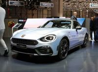 Abarth 124 GT, serie speciale con hard top in carbonio