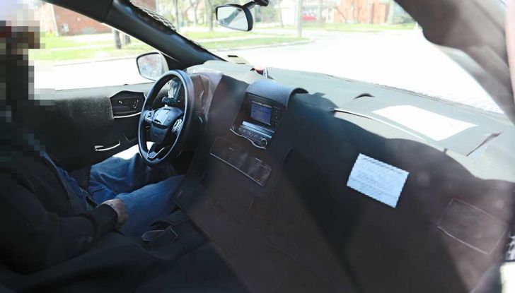 Ford Kuga 2020, prime prove su strada per il Crossover dell’Ovale Blu - Foto 12 di 36