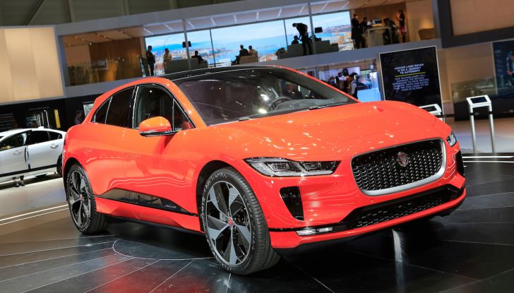 Jaguar I-PACE, prezzo e caratteristiche del crossover elettrico - Foto 8 di 25