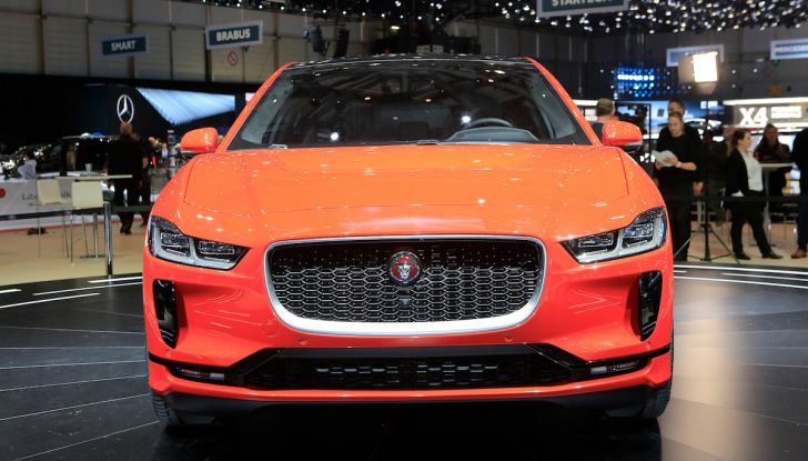 Jaguar I-PACE, prezzo e caratteristiche del crossover elettrico - Foto 3 di 25