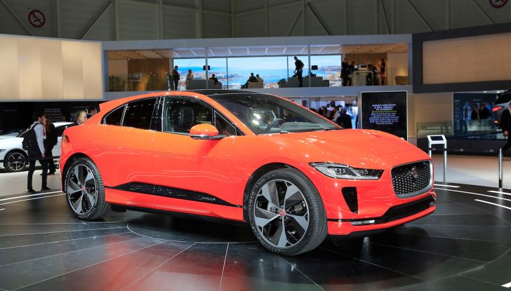 Jaguar I-PACE, prezzo e caratteristiche del crossover elettrico - Foto 10 di 25