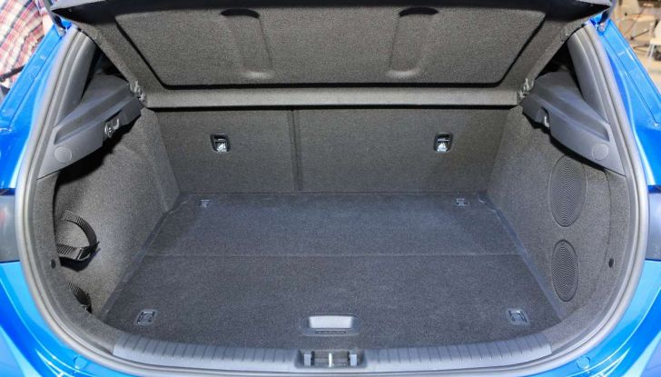 Kia Ceed 2018: nuovi motori e design inedito - Foto 12 di 17