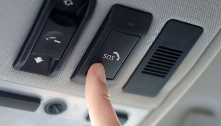 La chiamata di emergenza in auto diventa obbligatoria - Foto 3 di 9
