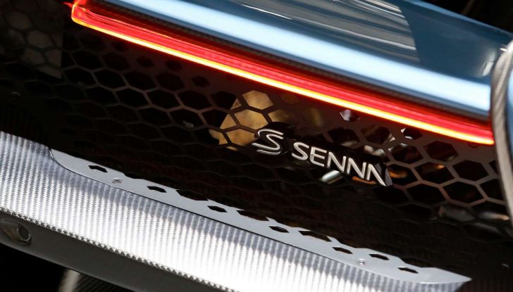 McLaren Senna, 800CV e oltre 1 milione di euro per commemorare il mito - Foto 11 di 12