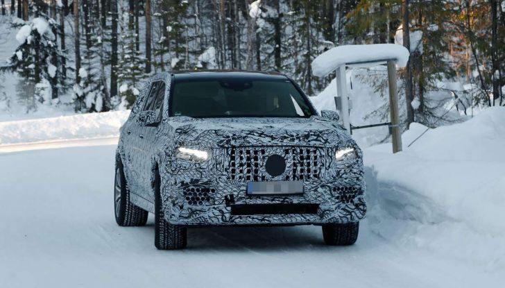 Mercedes GLS 63 AMG 2019, il SUV di lusso tedesco scende in strada - Foto 4 di 8