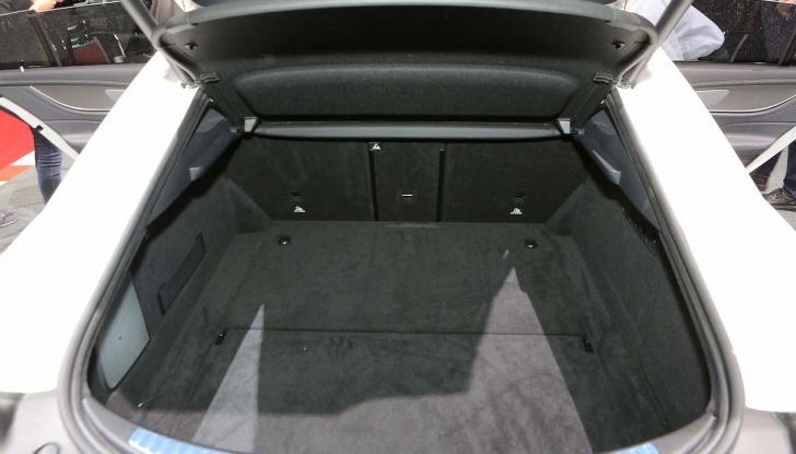 Mercedes AMG GT Coupé4, quattro porte per la sportiva della Stella - Foto 12 di 21