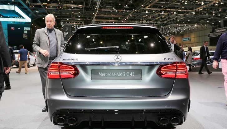 Mercedes Classe C Restyling 2018: nuovo corso per la regina della Stella - Foto 32 di 42