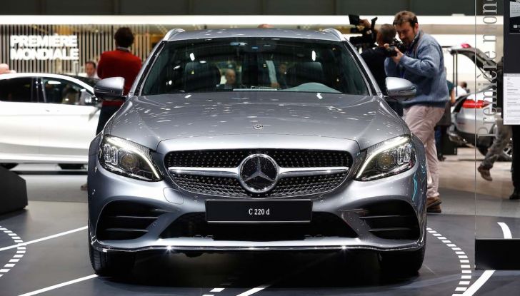Mercedes Classe C Restyling 2018: nuovo corso per la regina della Stella - Foto 34 di 42
