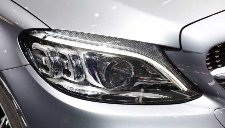 Mercedes Classe C Restyling 2018: nuovo corso per la regina della Stella - Foto 35 di 42