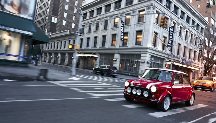 La MINI d’epoca diventa elettrica al Salone di New York - Foto 3 di 23