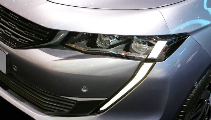 Peugeot 508 2018, la berlina del Leone per rinnovare il segmento - Foto 2 di 20