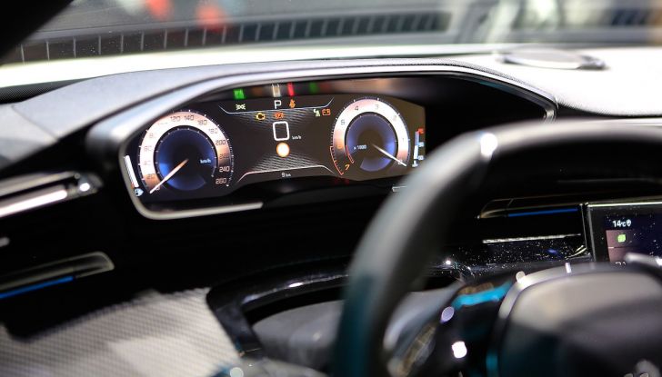 Peugeot 508 2018, la berlina del Leone per rinnovare il segmento - Foto 18 di 20