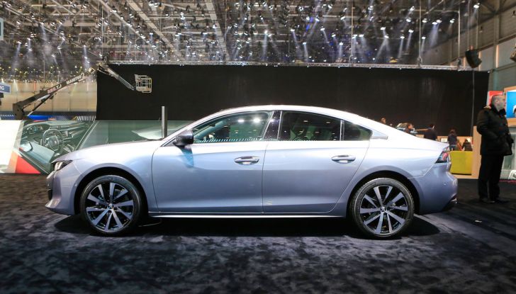 Peugeot 508 2018, la berlina del Leone per rinnovare il segmento - Foto 4 di 20
