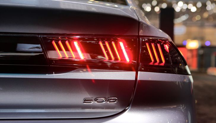 Peugeot 508 2018, la berlina del Leone per rinnovare il segmento - Foto 8 di 20
