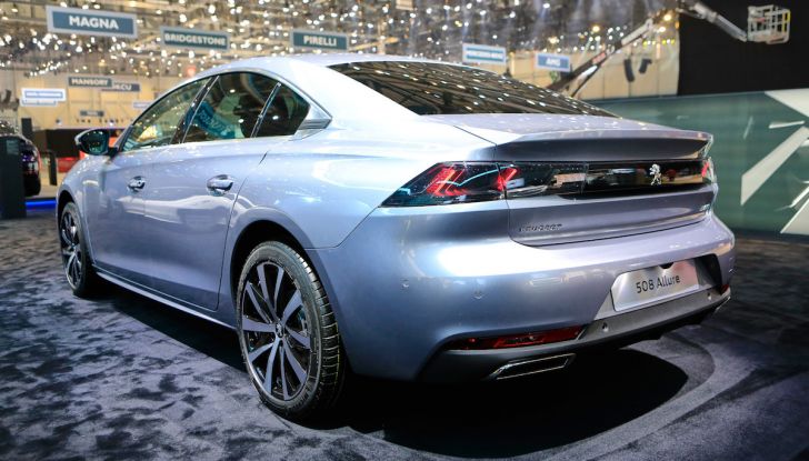 Peugeot 508 2018, la berlina del Leone per rinnovare il segmento - Foto 9 di 20